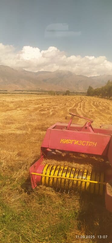 тягач двух мостовой: Модель 82, Б/у, 1983 г., С пресс-подборщиком — 13