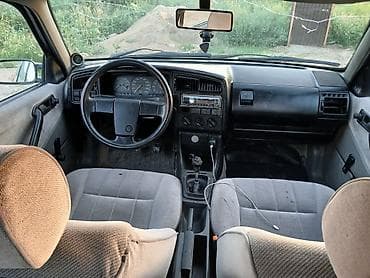 banzai: Volkswagen Passat Variant: 1990 г., 1.8 л, Универсал — 7