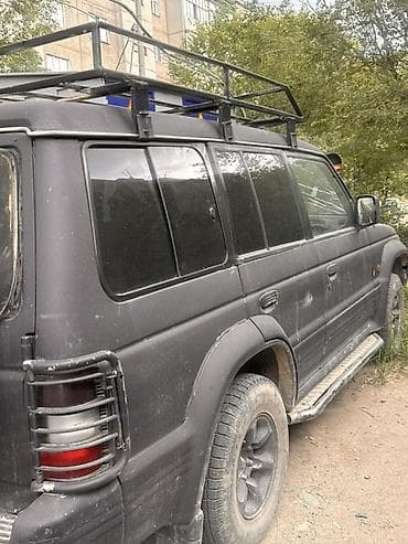 Унаа сатуу: Mitsubishi Pajero: 1997 г., Кол менен иштөөчү, Дизель, Жол тандабас — 4