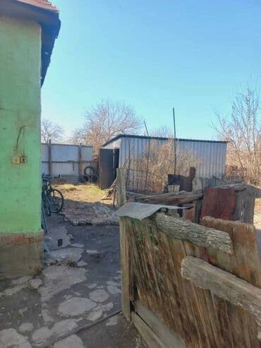 купить комнату в доме под снос: 1000 м², С мебелью — 9