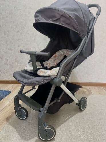 Коляска, цвет - Серебристый, Б/у