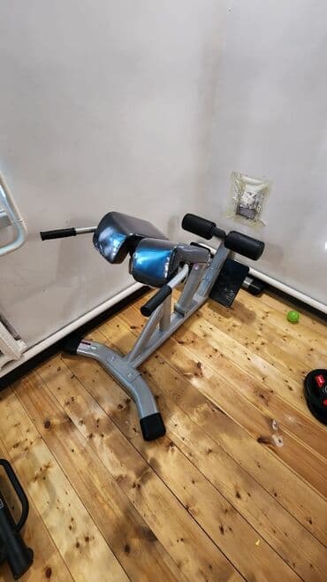 разгибание ног: Станок для гиперэкстензии с мягкими подушками для фиксации бёдер и — 1