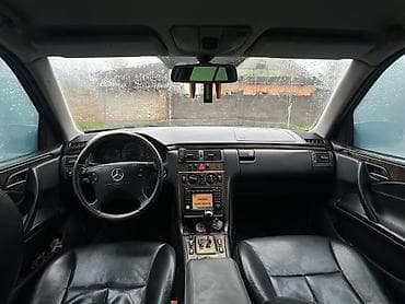 2 8: Mercedes-Benz E-Class: 2001 г., 3.2 л, Автомат, Бензин, Седан — 7