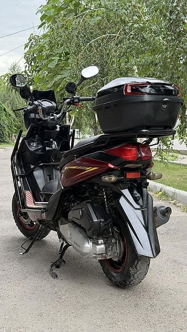 Скутеры: Тип скутера Yamaha, 150 куб. см, Бензин, Б/у — 8