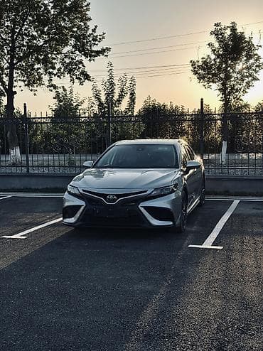 купить машину бу: Toyota Camry: 2021 г., 2.5 л, Автомат, Гибрид, Седан — 4
