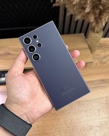 sony mobile: Samsung Galaxy S24 Ultra, Б/у, 256 ГБ, цвет - Серый, 2 SIM — 1
