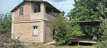 колоновидные яблони: Двухэтажный кирпичный дачный дом с открытой верандой и навесом на — 1