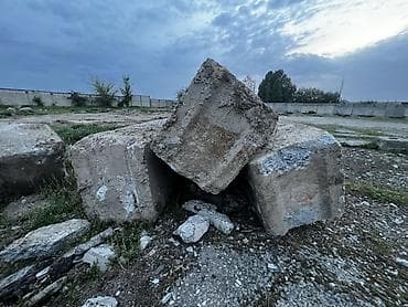 темир стойка: Бетонные блоки/плиты для строительных и ландшафтных работ Описание: - — 2