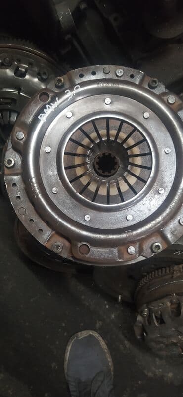 e34: Бензиновый мотор BMW 1993 г., 3 л, Б/у, Германия — 1