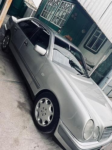 Mercedes-Benz E-Class: 1995 г., 3.2 л, Автомат, Бензин, Седан — 4
