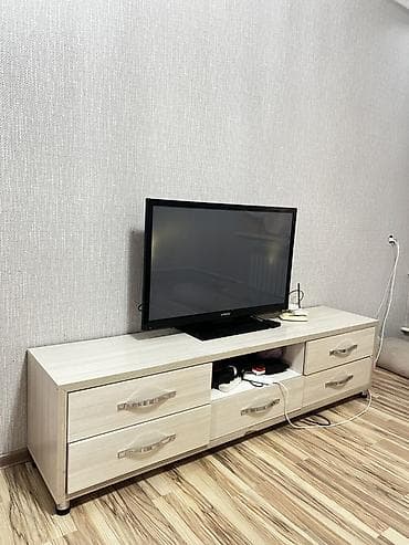 пастафка телевизор: Телевизордун шкаф жана стенди, Полго орнотулма, ЛДСП, түсү - Саргыч боз — 1