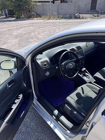 sonata 2016: Volkswagen Golf V: 2004 г., 2 л, Автомат, Бензин, Лифтбек — 10