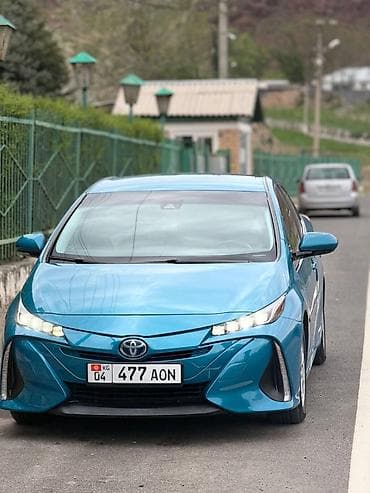 5: Toyota Prius: 2017 г., 1.8 л, Вариатор, Гибрид, Хэтчбэк — 1