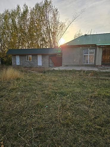 Дом с участком 15 сотых . Карвендин жанында. с ремонтом. Уй даяр