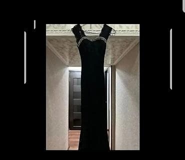 отдаю даром обувь: Элегантное вечернее платье в пол, черного цвета. Приталенный силуэт с — 1