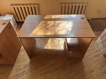 стол малинкий: Офисный стол, Нерегулируемый, цвет - Коричневый, Прямоугольный, ЛДСП — 3