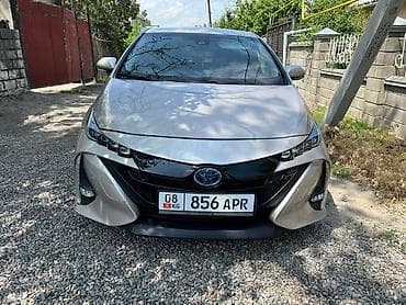 Toyota Prius: 2018 г., 1.8 л, Автомат, Гибрид, Хэтчбэк