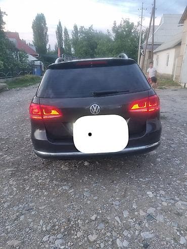 Volkswagen Passat Variant: 2011 г., Механика, Бензин, Универсал — 2