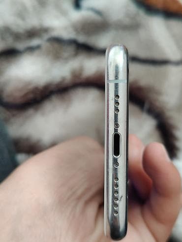 кулер бу: IPhone 11 Pro, Б/у, 512 ГБ, Серебристый, Чехол, 98 % — 5