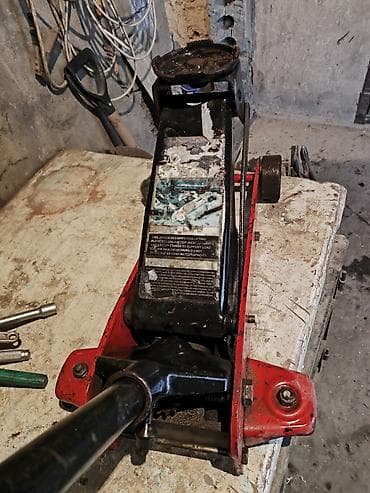 Гидравлический подкатной домкрат.сост идеал четыре тонник