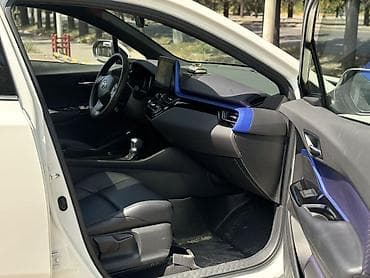 892 2: Toyota C-HR: 2020 г., 2 л, Бензин, Кроссовер — 6