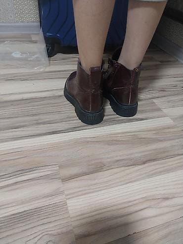 real techniques: Ботинки, 40, Dr. Martens, Б/у, цвет - Черный — 4