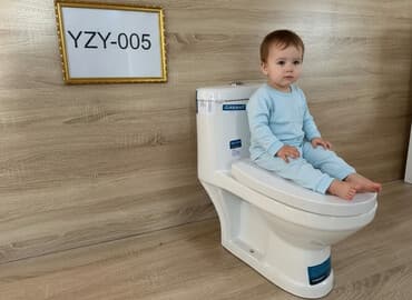 детские унитазы и раковины: Детский Унитаз-компакт белого цвета с напольной установкой. Изделие — 1