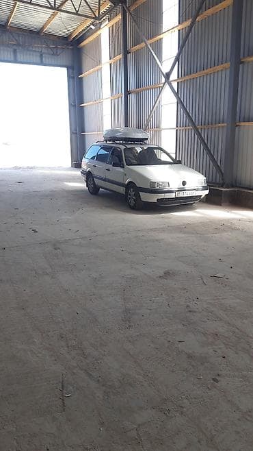каропка свик: Volkswagen Passat Variant: 1991 г., 1.8 л, Ручные, Бензин, Универсал — 3