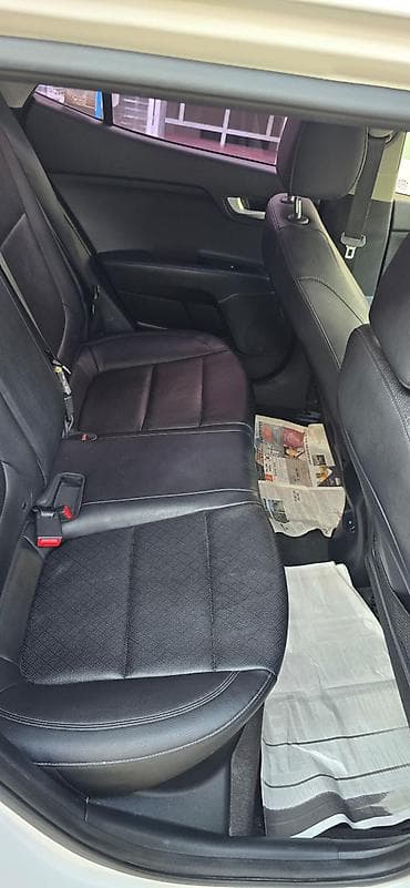 audi a1: Kia Stonic: 2018 г., 1.4 л, Автомат, Бензин, Кроссовер — 4