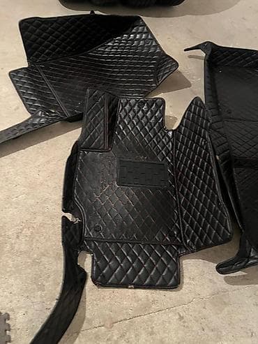 1 nz: 3D Экокожа Полики Для салона Toyota, цвет - Черный, Б/у — 1