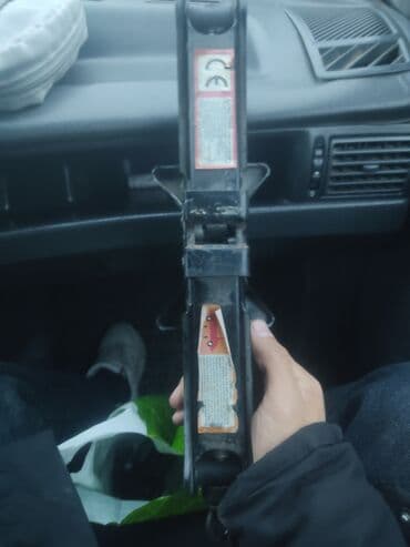 шкаф с большим зеркалом: Домкрат ромбический автомобильный с воротком - Тип: механический — 6