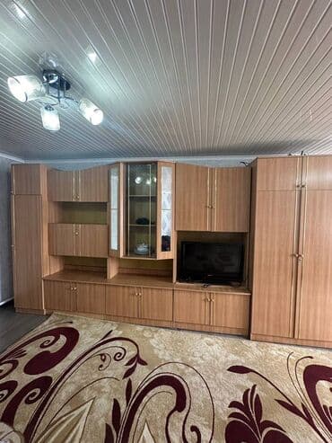 шкаф и полки: Гарнитур для зала, Шкаф, ДСП — 1