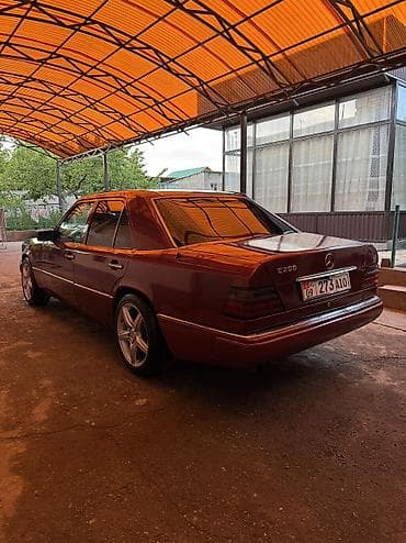 авто на 300000: Mercedes-Benz W124: 1994 г., 2 л, Механика, Бензин, Седан — 4