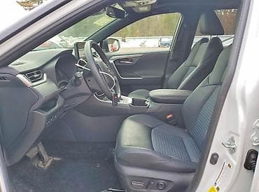 радатор: Toyota RAV4: 2023 г., 2.5 л, Автомат, Гибрид, Кроссовер — 7