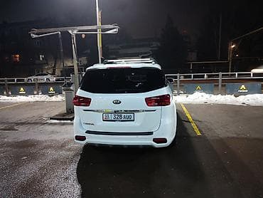 vw sharan: Kia Carnival: 2018 г., 2.2 л, Автомат, Дизель, Минивэн — 10