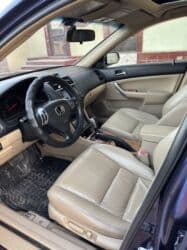 меняю дом на машину: Honda Accord: 2003 г., 2.4 л, Автомат, Бензин, Седан — 9