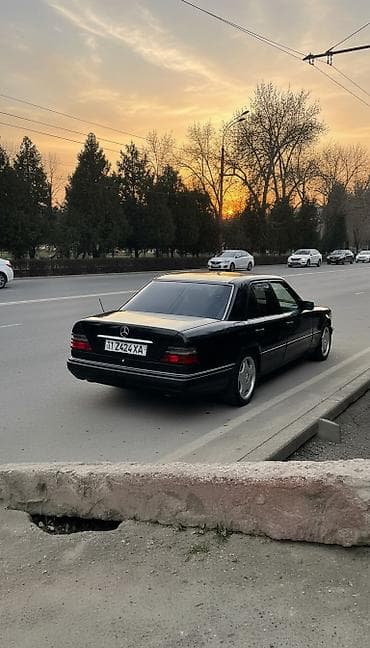 бампер передний мерседес 124: Mercedes-Benz W124: 1994 г., 2.2 л, Ручные, Бензин, Седан — 1