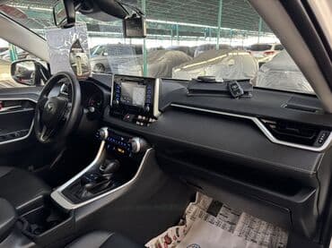 срочно продаю в связи с переездом: Toyota RAV4: 2019 г., 2.5 л, Автомат, Бензин, Кроссовер — 11
