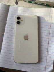 IPhone 11, Б/у, 128 ГБ, Белый, Защитное стекло, Зарядное устройство, Чехол, 81 %