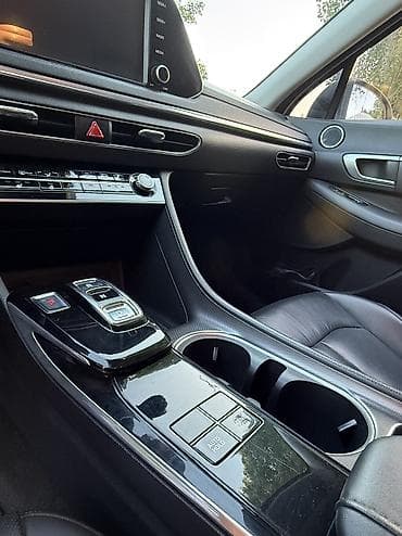 bmb 5: Hyundai Sonata: 2019 г., 2 л, Автомат, Газ, Фастбек — 6