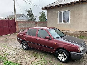 Транспорт: Volkswagen Vento: 1994 г., 1.8 л, Механика, Бензин, Седан — 1
