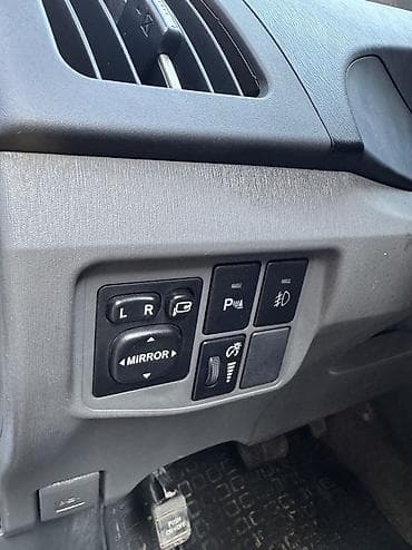 zeekr 9x цена в бишкеке: Toyota Prius: 2011 г., 1.8 л, Вариатор, Гибрид, Хэтчбэк — 8