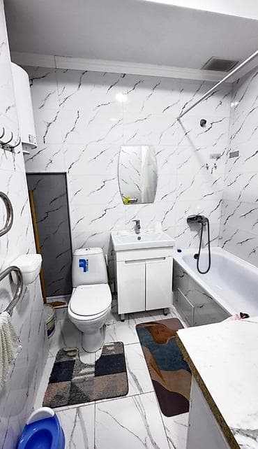 продаю гараж аламедин 1: Срочно продаю 1 к.кв. в Аламедин-1, дом 34/1. Рядом с кафе Жасмин — 7