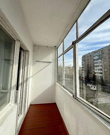 Гаражи: 1 комната, 34 м², 105 серия, 4 этаж, Старый ремонт — 3