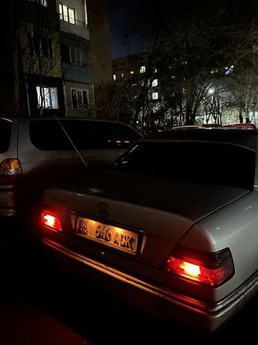 v klass: Mercedes-Benz W124: 1993 г., 3.2 л, Автомат, Бензин, Седан — 2