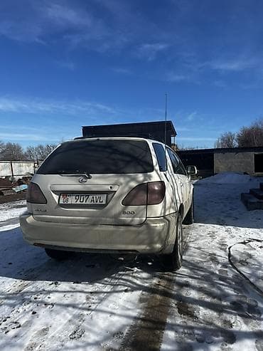 тойота приус с: Lexus RX: 1999 г., 3 л, Автомат, Бензин, Кроссовер — 2