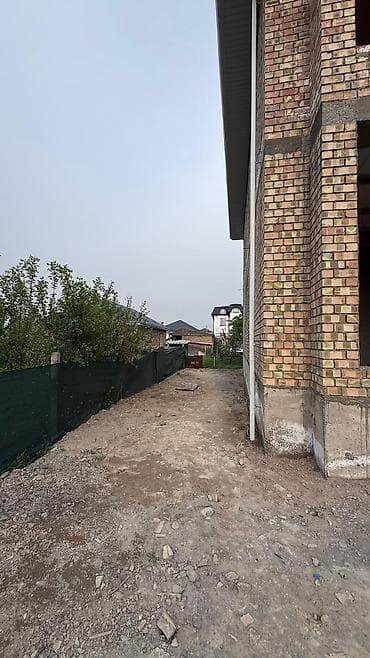 продаю рассрочку: Продаётся кирпичный дом в стадии строительства. Район ж/м Арча- Бешик — 7