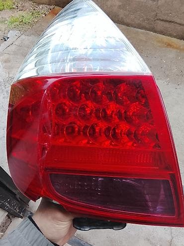 задний фонарь тойота авенсис: Задний правый фонарь для автомобиля Toyota Avensis (T25) рестайлинг — 1