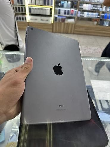 logitech combo touch: Планшет, Apple, память 64 ГБ, 10" - 11", Wi-Fi, Б/у, Классический цвет - Серый — 2