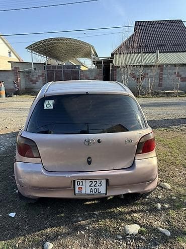 тойота виш 2011: Toyota Vitz: 2000 г., Автомат, Бензин, Хэтчбэк — 4